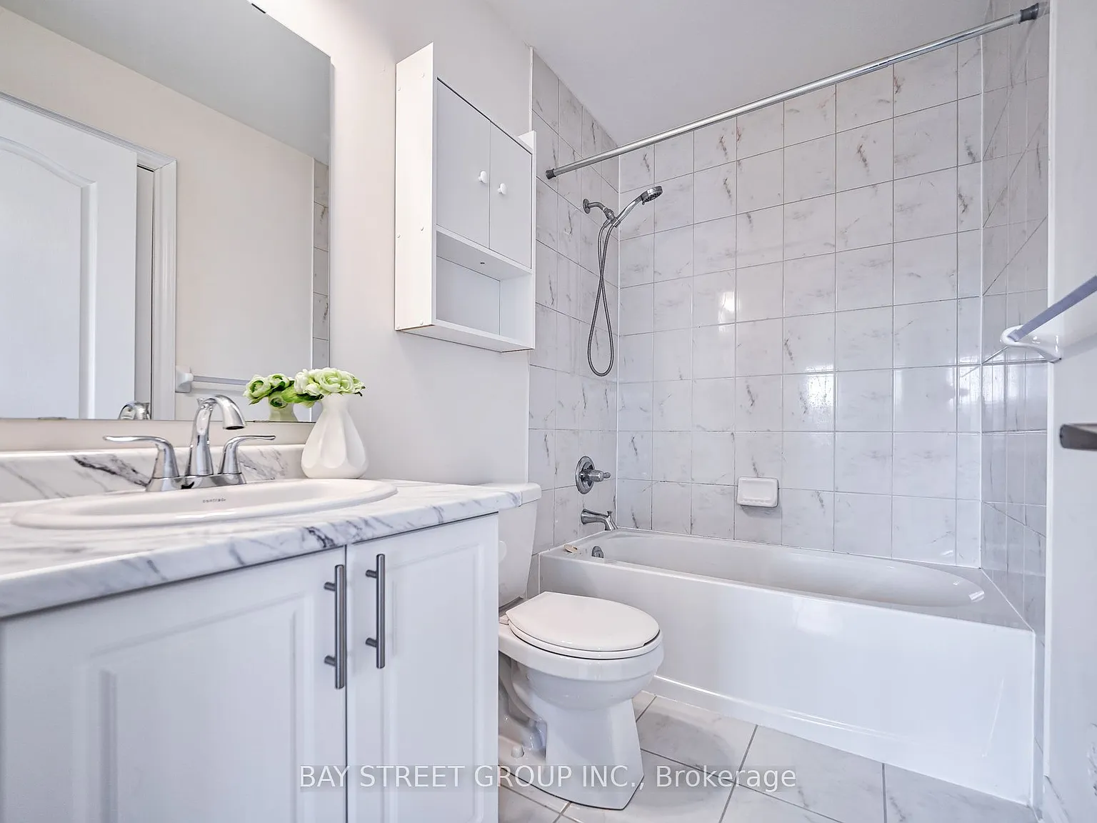 2 bed, $2,000 — Photo 4