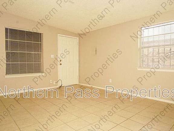 5th image of 2917 E Glen Dr APT B