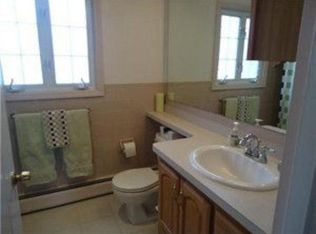 155 Campus Dr, Buffalo, NY 14226