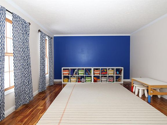 4th image of 4123 Summerdale Ln
