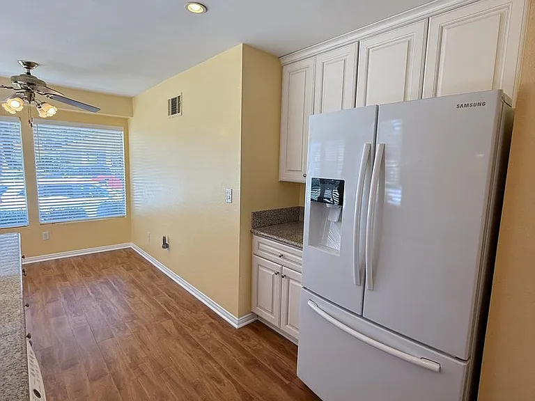 7208 Village 7 — Photo 8