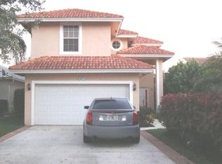 2674 Country Golf Dr, Wellington, FL 33414