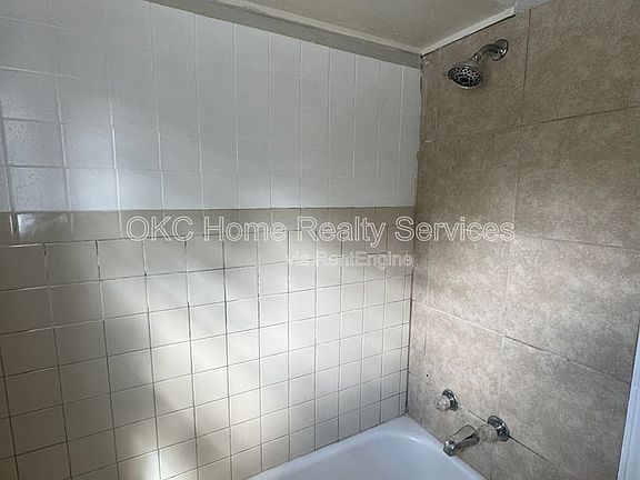 4th image of 1319 N Gatewood Ave APT 2