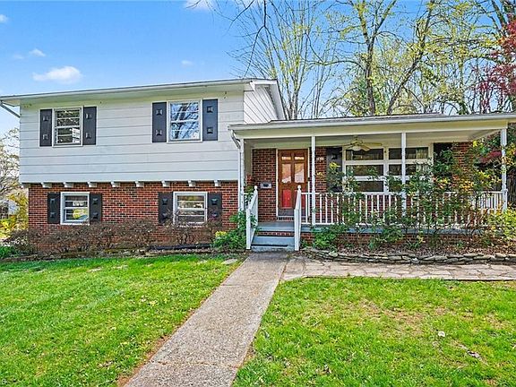 2nd image of 3410 Fern Pl