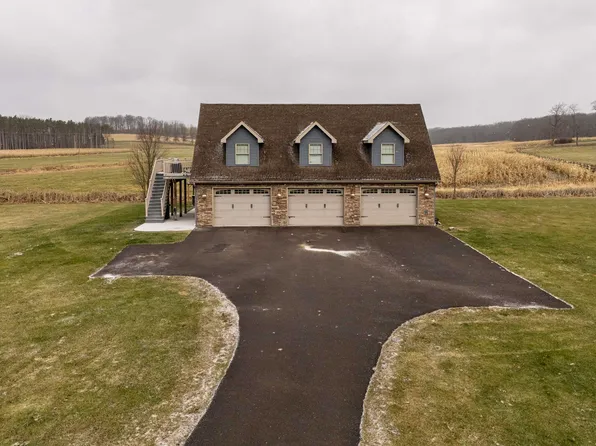 274 Horseshoe Dr E, Bruceton Mills, WV 26525