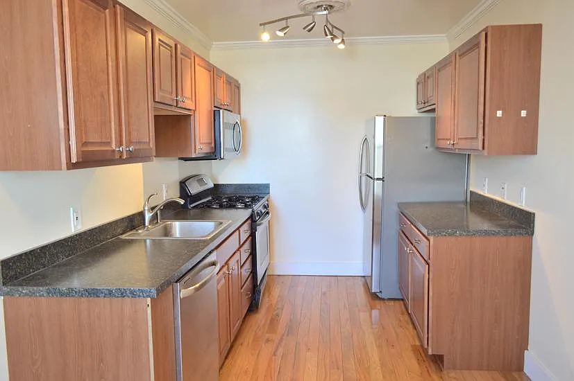 1 bed, $1,400 — Photo 4