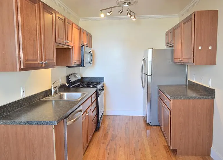 1929 E Genesee St #2 — Photo 4