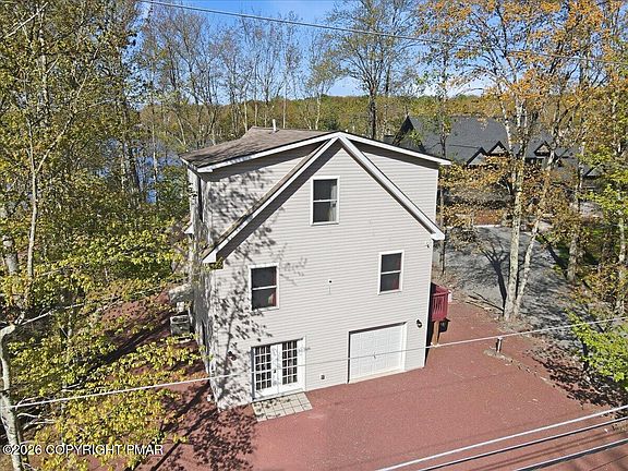 4th image of 318 N Arrow Dr