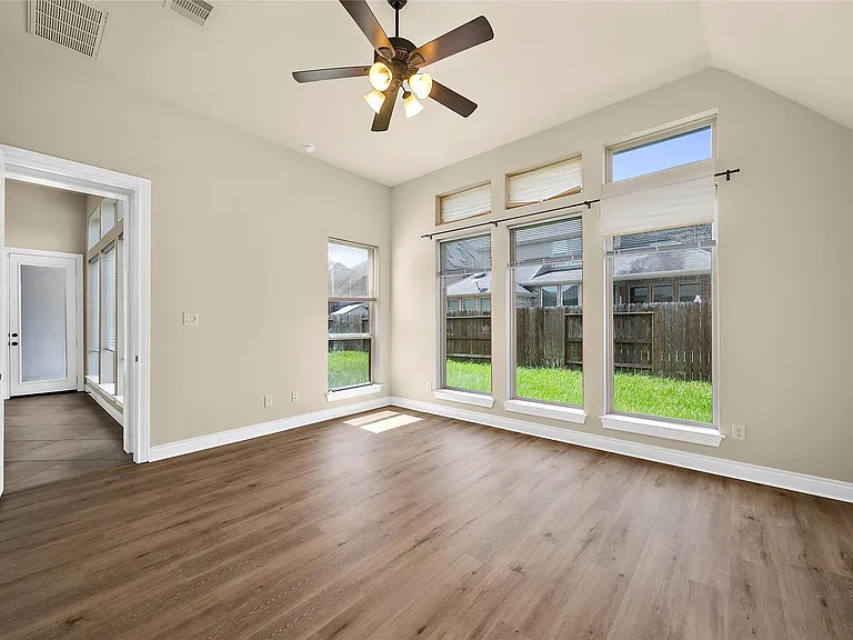 29131 Erica Lee Ct — Photo 11