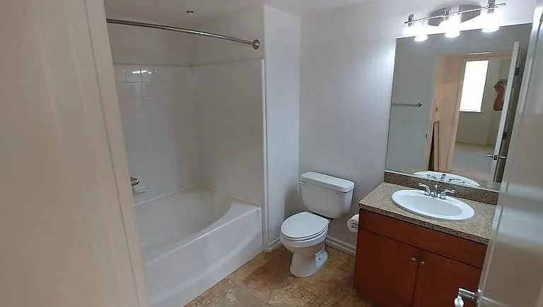 629 Traction Ave #450 — Photo 10