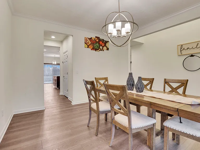 694 Dewmar Dr — Photo 7