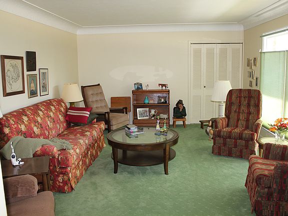 3rd image of 5022 Robinwood Dr