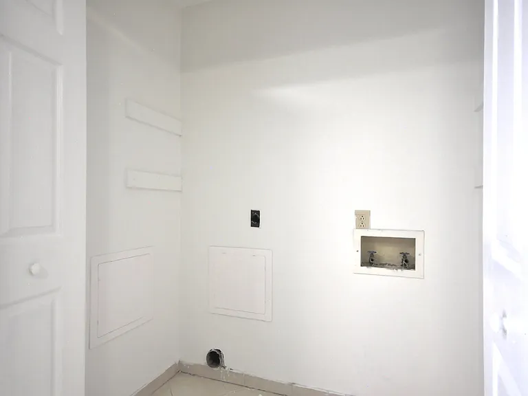 973 Hot Shot Dr — Photo 15