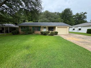 9040 Marva Dr, Shreveport, LA 71118