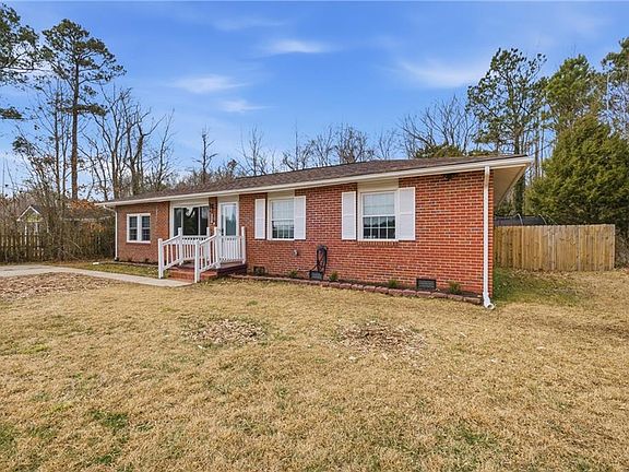 3rd image of 3232 Head River Rd