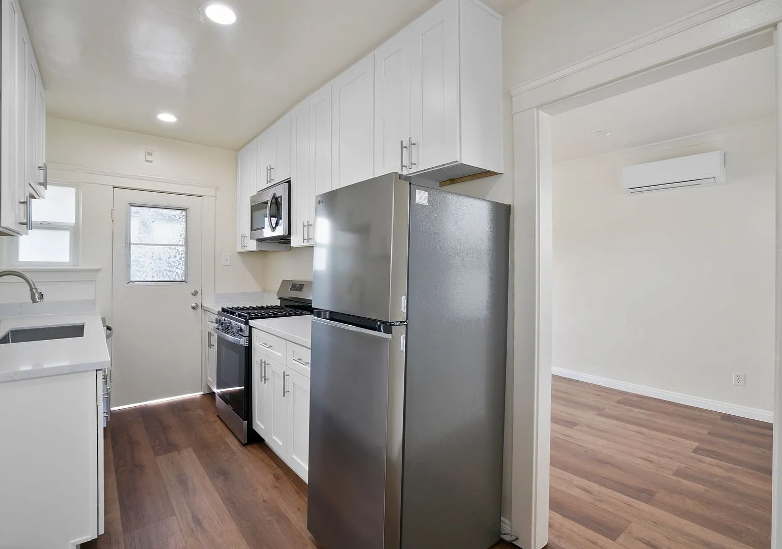 Cedar 4-Plex — Photo 2