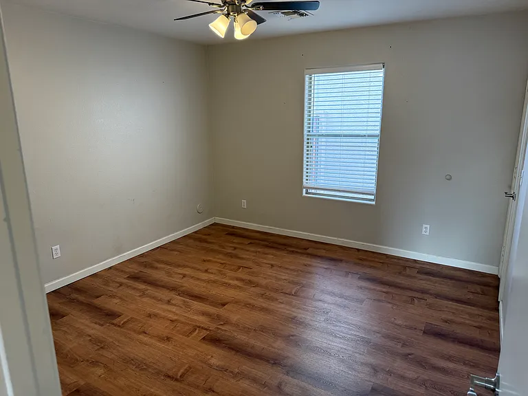1702 E Desert Moon Trl — Photo 9