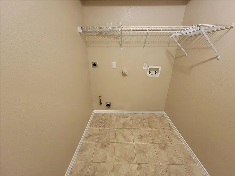 3307 Saint Genevieve Dr — Photo 19
