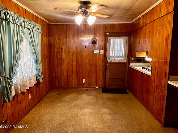 3rd image of 107 Rockne Dr