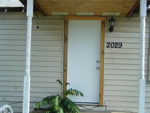 3rd image of 2029 Ambler Ave