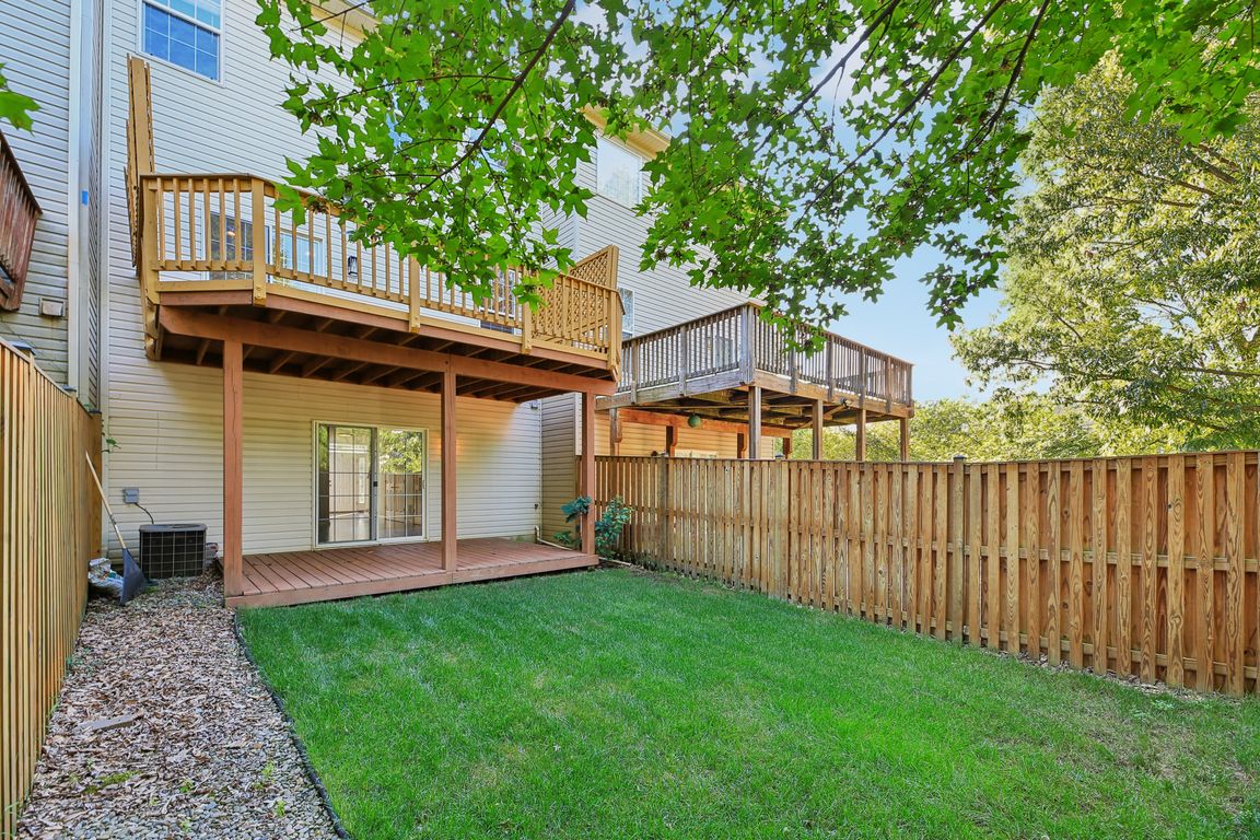 Black Oak Way-S2907-027.jpg