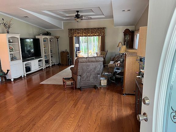 4th image of 87 Habersham Dr