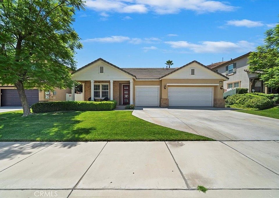 1st image of 1129 W Shady Creek Dr