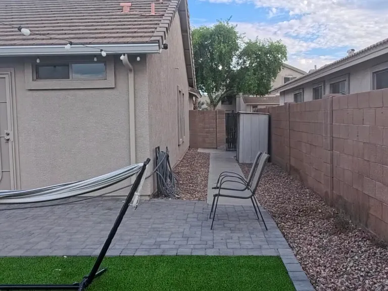 16624 W Saguaro Ln — Photo 20