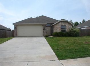 2302 Linden Cir, Springdale, AR 72764