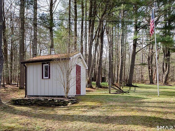 3rd image of 255 Dibble Hill Road
