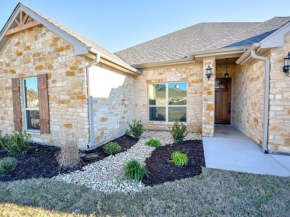 2nd image of 3119 Crystal Ann Dr