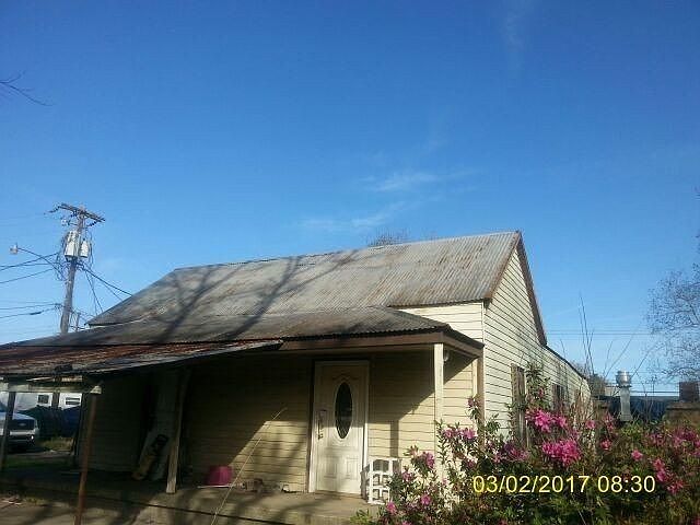 1st image of 111 S Montz Ave