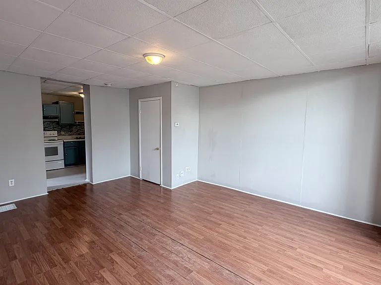 410 N 3rd Ave #B — Photo 3