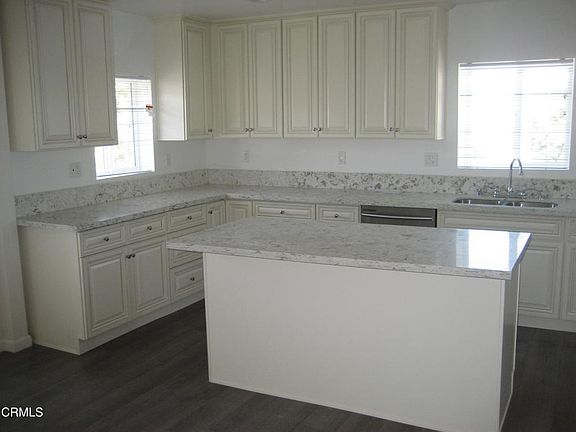 4th image of 10143 Mountair Ave