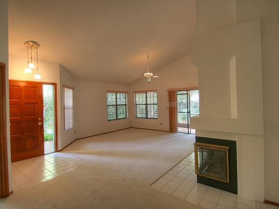 4th image of 8016 Woodfare Ct