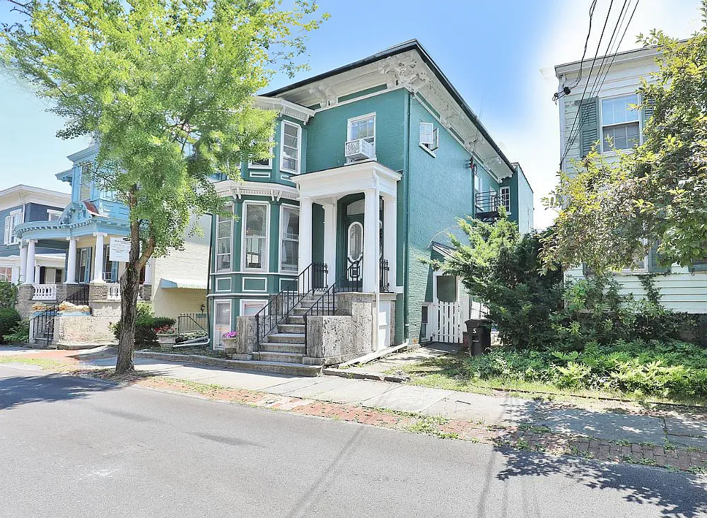 1 bed, 550 sqft, $1,650 — Photo 1
