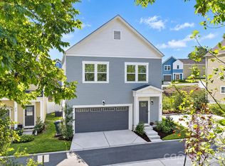 516 Kingsway Cir, Charlotte, NC 28214
