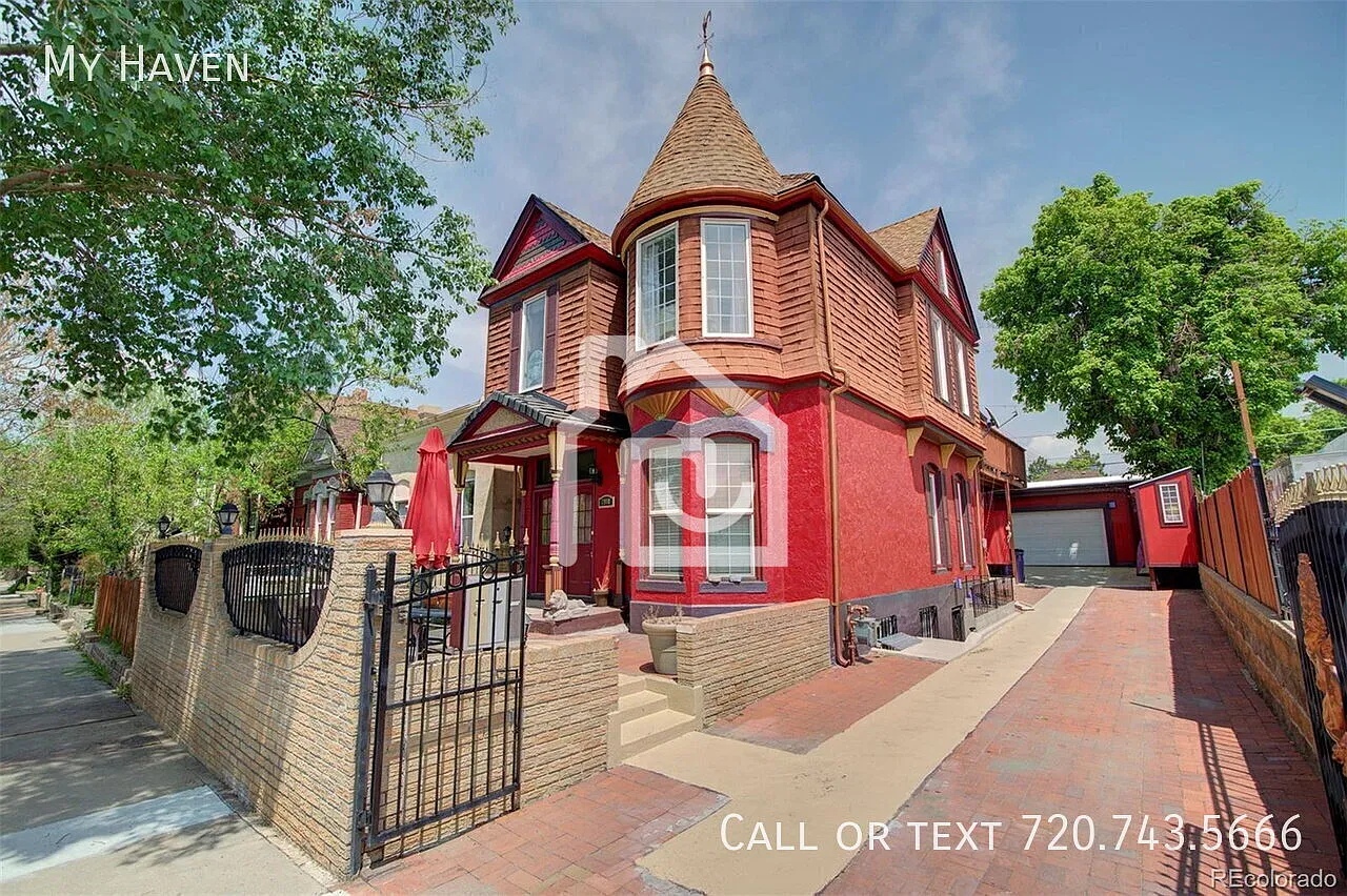 Light-Filled 2 Bed Victorian with Downtown Skyline Views Steps to Five Points & Light Rail — Photo 1
