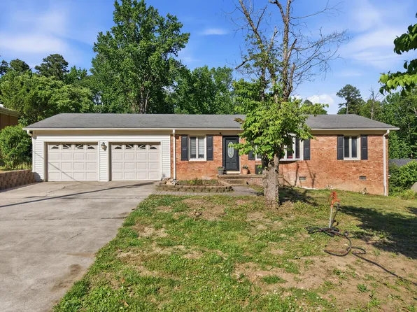 5265 Sweetwater Ct, Greensboro, NC 27407