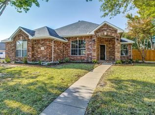 2820 Southridge Dr, Denton, TX 76210