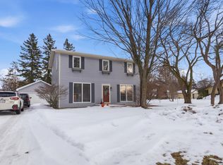 137 Center St, Elk Rapids, MI 49629