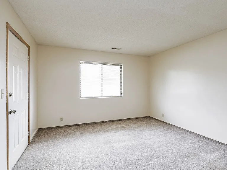 1235 B St #2 — Photo 3
