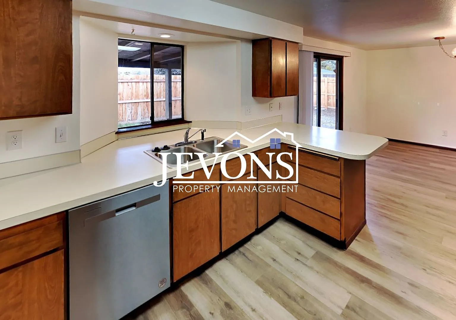Coming soon - Spacious 2BR/2BA Yakima Home with 2-Car Garage & Covered Patio — Photo 4