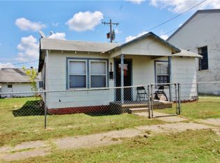818 N Park St, Seminole, OK 74868