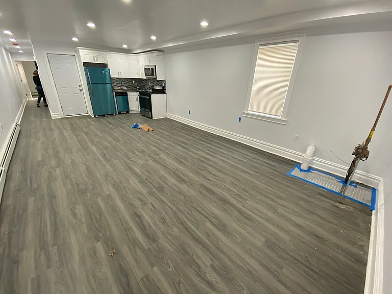 420 Saint Lawrence Ave #1 — Photo 5