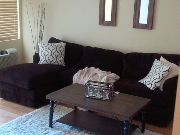 3rd image of 121 Silverstone Dr