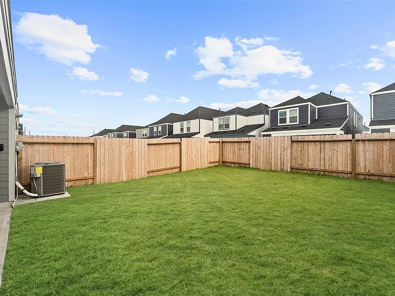 2929 Amherst Meadow Ln — Photo 23