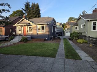 3610 42nd Ave SW #B, Seattle, WA 98116