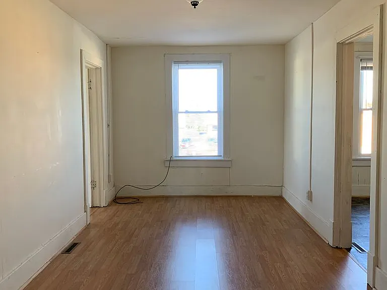 823 Main St #3 — Photo 10