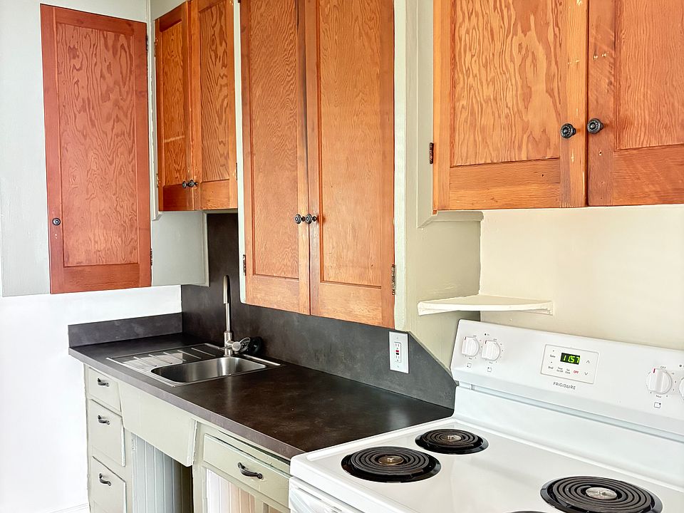 1st image of 3804 N Haight Ave APT 16